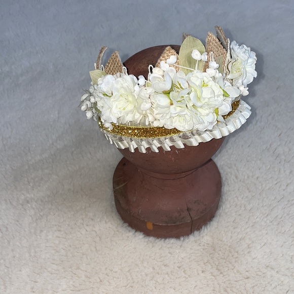 Vintage Rustic Floral Burlap Lace Tie Back Crown - Picture 6 of 17